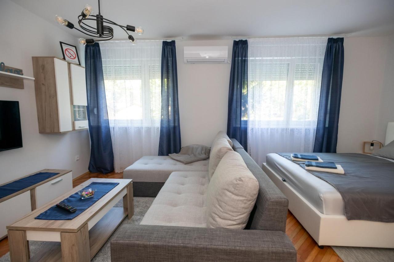 Apartman Studio Blue Суботиця Екстер'єр фото